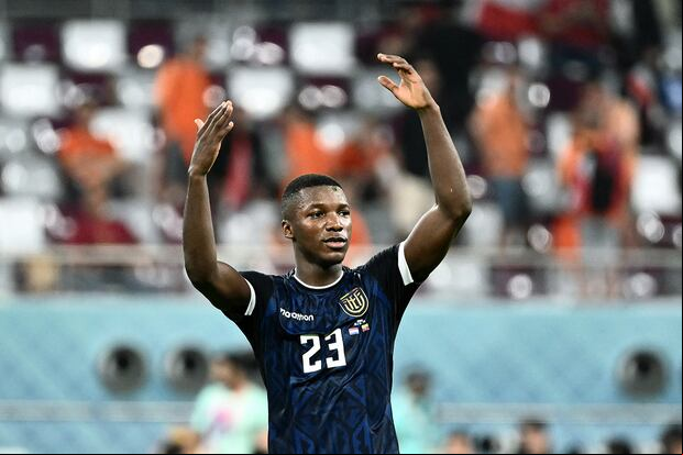 Moisés Caicedo jugó el Mundial de Qatar 2022 con Ecuador. (Foto: AFP)