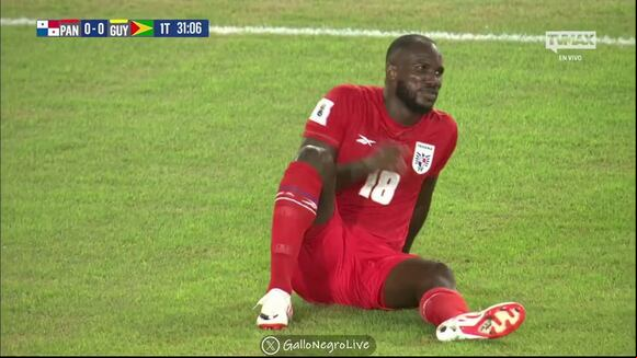 Momento de la lesión de Cecilio Waterman en un partido Panamá vs Guyana. (Vídeo: TVMAX).