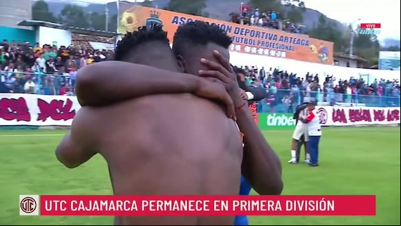 Emotivo abrazo entre los colombianos de UTC. (Video: L1 MAX)