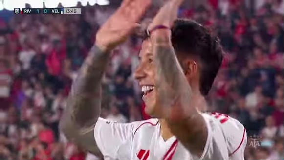 River Plate vs Barracas Central chocan por los octavos de final de la Liga Profesional de Argentina. (Video: Fanatiz)