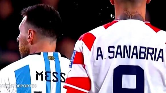 El escupitajo de Sanabria a Messi durante el Argentina vs. Paraguay