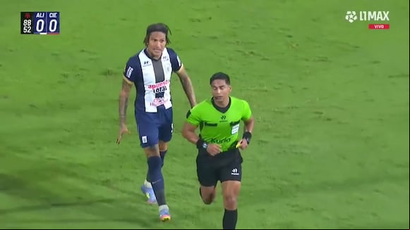 El penal sancionado por Bruno Pérez y la expulsión de Paolo Guerrero por doble tarjeta amarilla. (Video: L1 MAX)