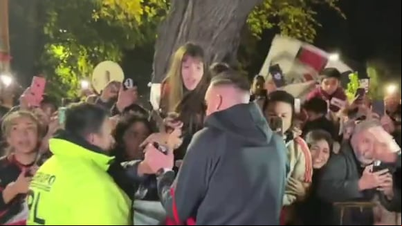 River siempre está acompañado de su fiel hinchada. (Video: River Plate)