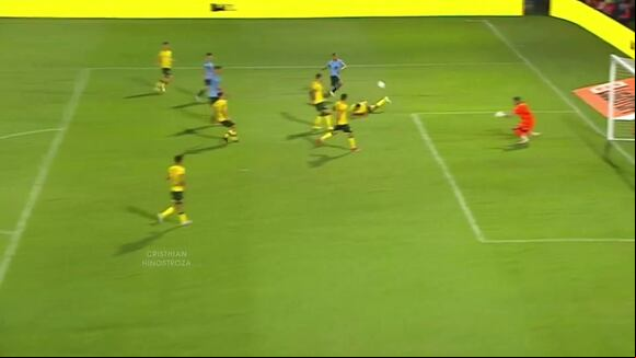 Bryan Reyna provocó el penal que derivó en el empate a favor de Belgrano. (Video: TNT Sports)