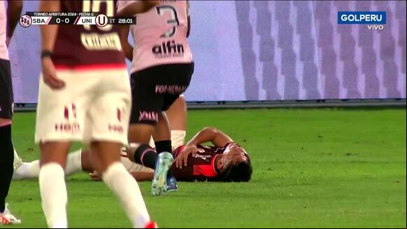 La dura caída del ‘Tunche’ Rivera en el Universitario vs. Sport Boys. (Video: GOLPERU)